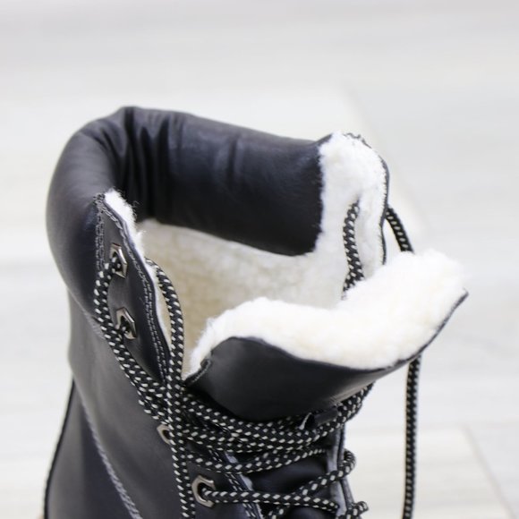 Sherpa Lined Woman's Faux Leather Lug-Sole Combat Ankle Boots - Picture 12 of 13